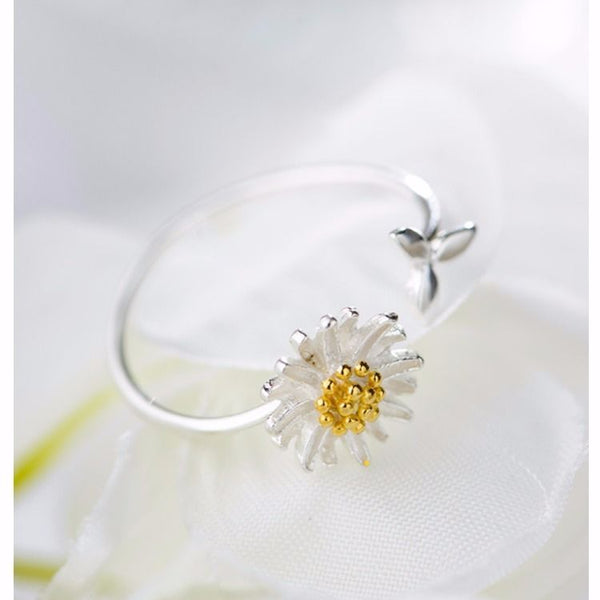 Sunshine Daisy Adjustable Ring – 925 Sterling Silver