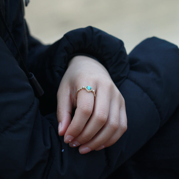 Turquoise Whisper – 9K Gold Pearl Openwork Ring